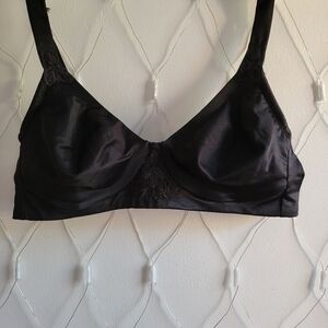 Bali Bra / Black Color / Embroidered / 38B